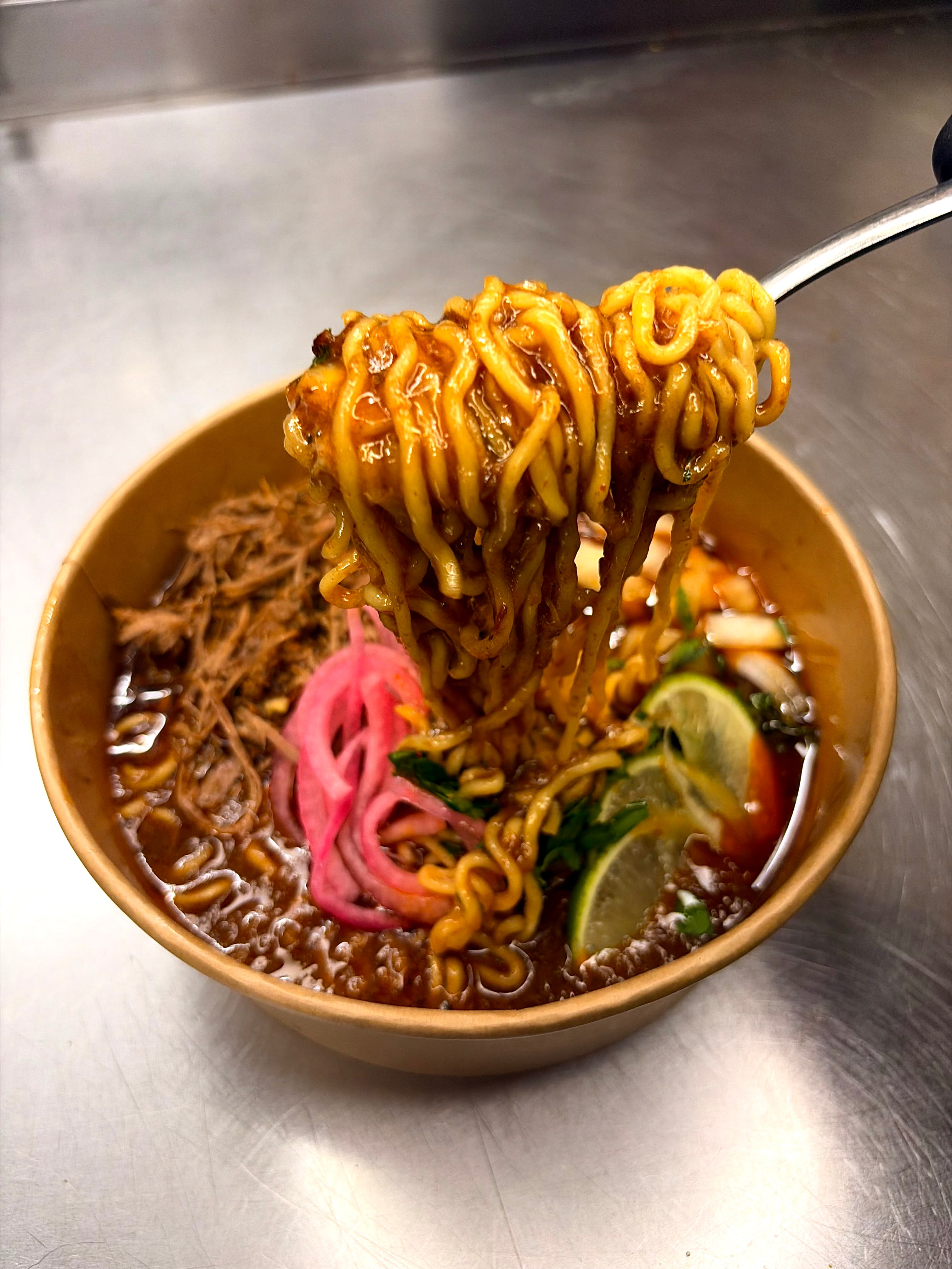 BIRRIA RAMEN